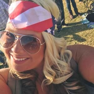 Meet your Posher, Tonya